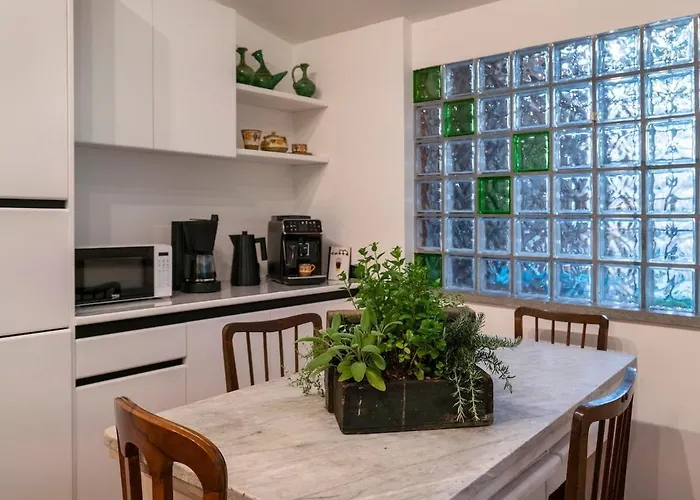 Vigne Franceschini Resort- With Swimming Pool In The Heart Of