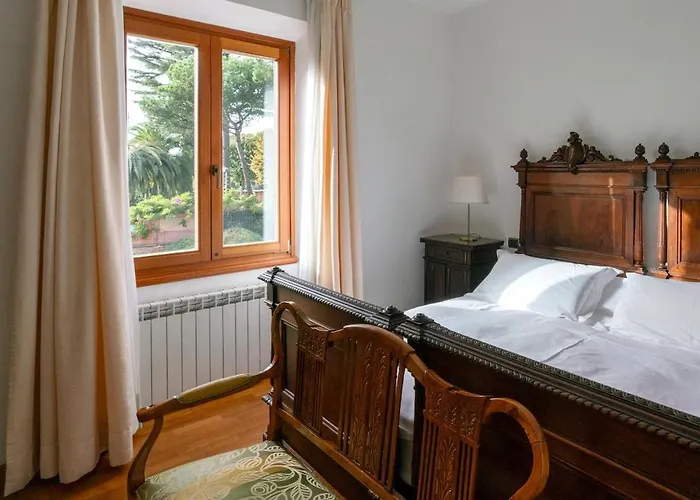 Vigne Franceschini Resort- With Swimming Pool In The Heart Of