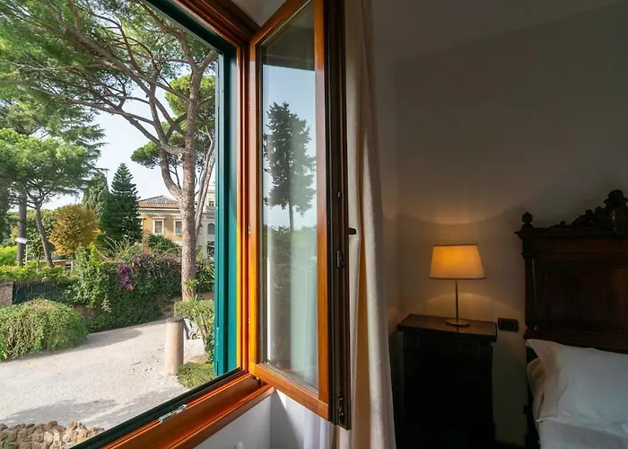 Villa Vigne Franceschini Resort- With Swimming Pool In The Heart Of *