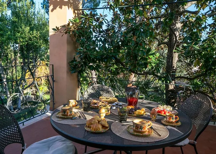 Villa Vigne Franceschini Resort- With Swimming Pool In The Heart Of *