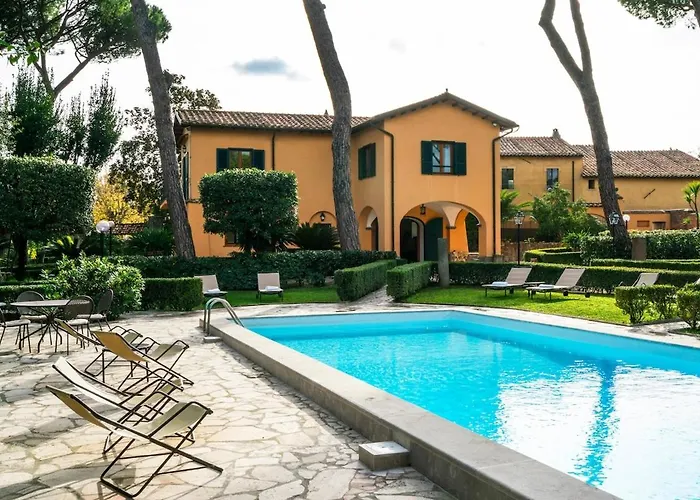 Vigne Franceschini Resort- With Swimming Pool In The Heart Of *